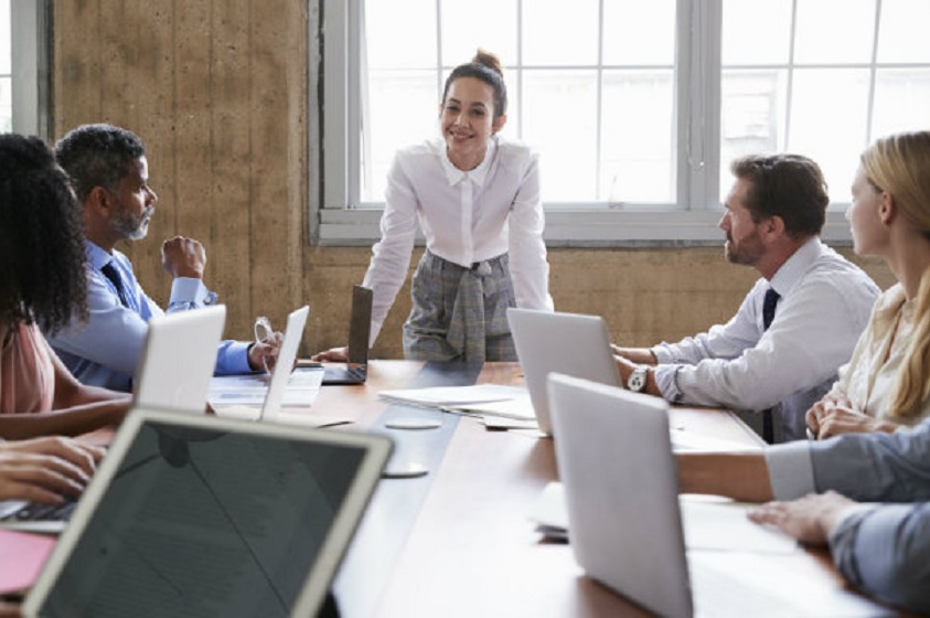 ¿Cómo desarrollar la inteligencia emocional en el trabajo?
