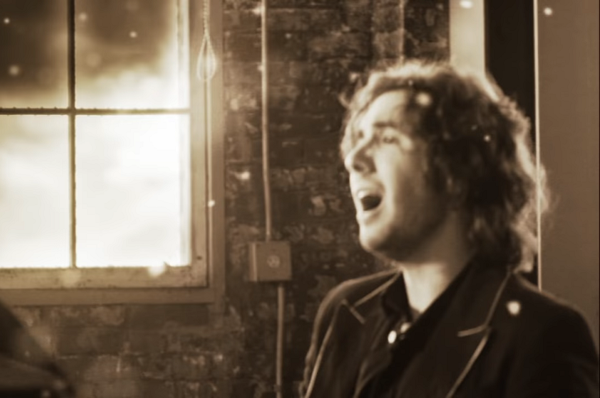 La emotiva canción «February Song» de Josh Groban
