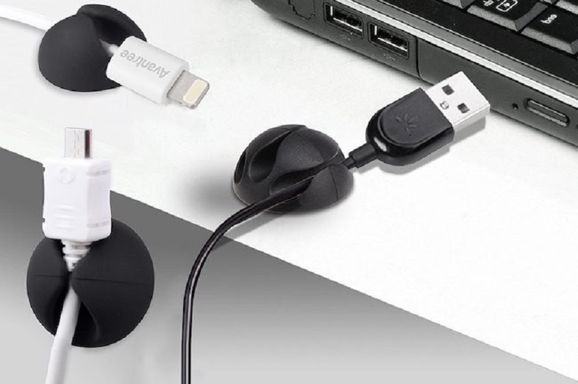 Sujetacables para ordenar el escritorio fácil