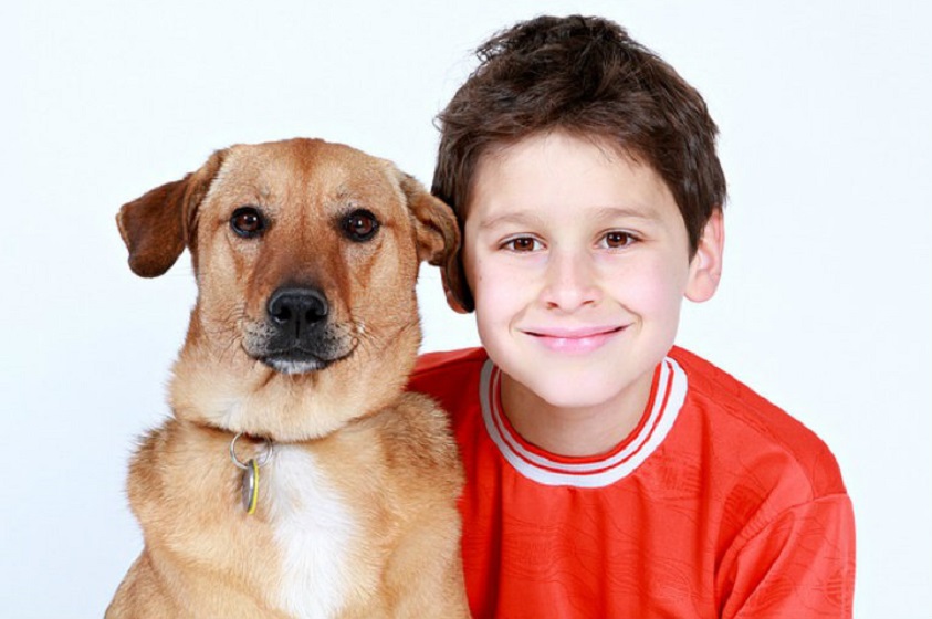 Beneficios de las mascotas en niños autistas