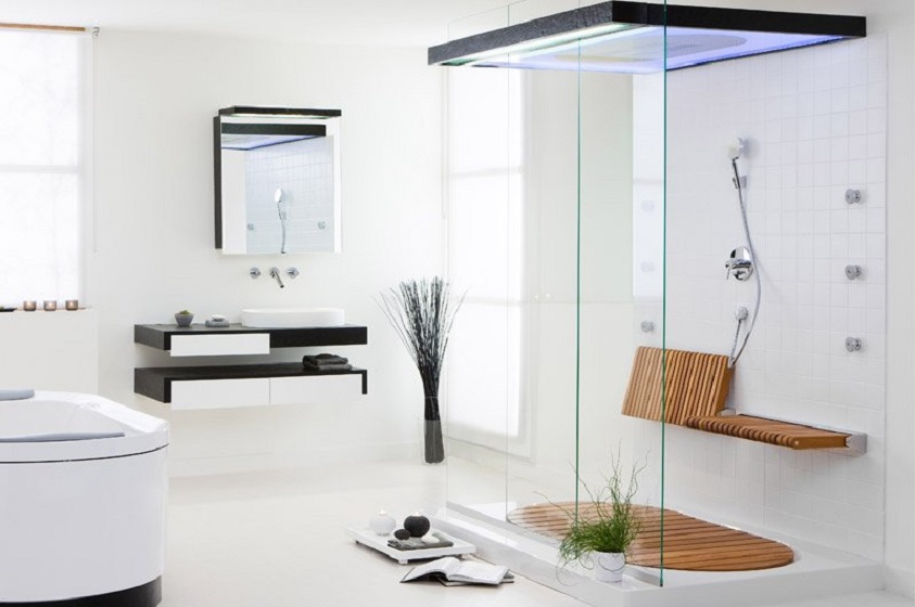 Las duchas quedan mejor en baños reducidos