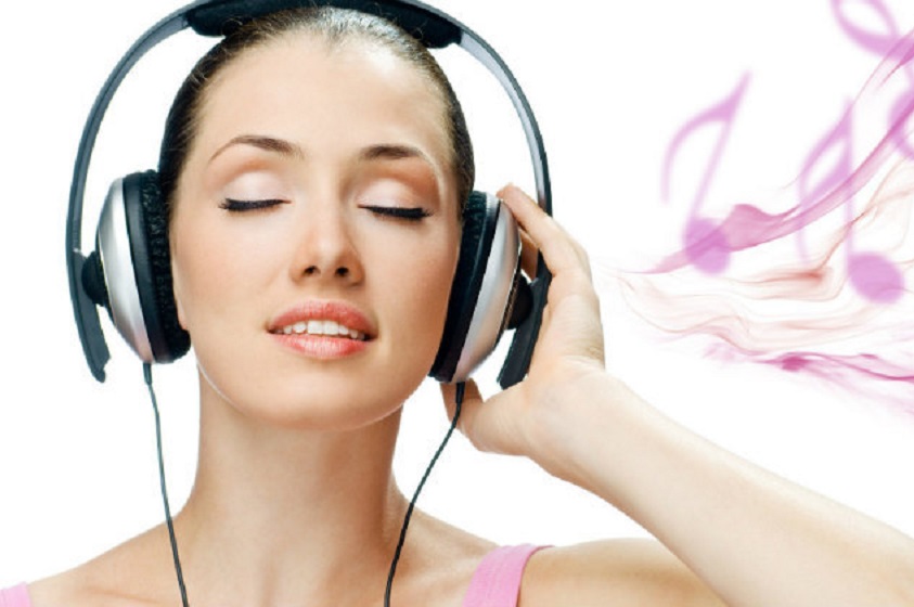 Escuchar música es uno de los hobbies favoritos