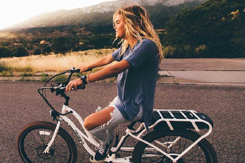 Montar en bici es un pasatiempo que está de moda