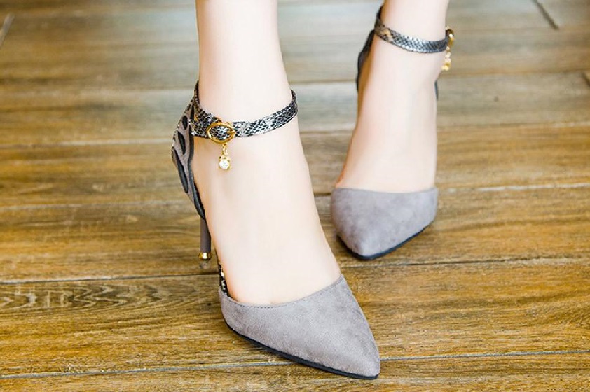 ¡Combina los zapatos con tu vestido!