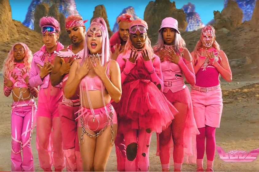 Lady Gaga alegra a sus fans con ¨Stupid Love¨